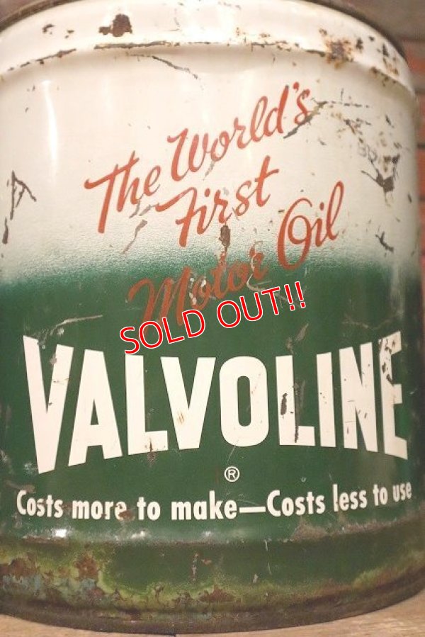 画像2: dp-230401-48 VALVOLINE / 1950's 5 U.S. GALLONS OIL CAN