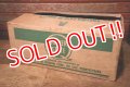 dp-230901-54 QUAKER STATE / Vintage Cardboard Box