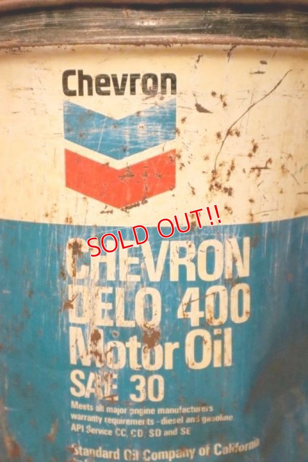 画像2: dp-231101-09 Chevron / 1970's-1980's CHEVRON DELO 400 Motor Oil U.S. FIVE GALLONS CAN