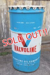 dp-240101-26 VALVOLINE / 1960's-1970's 120 LBS. 16 U.S. GALLONS OIL CAN