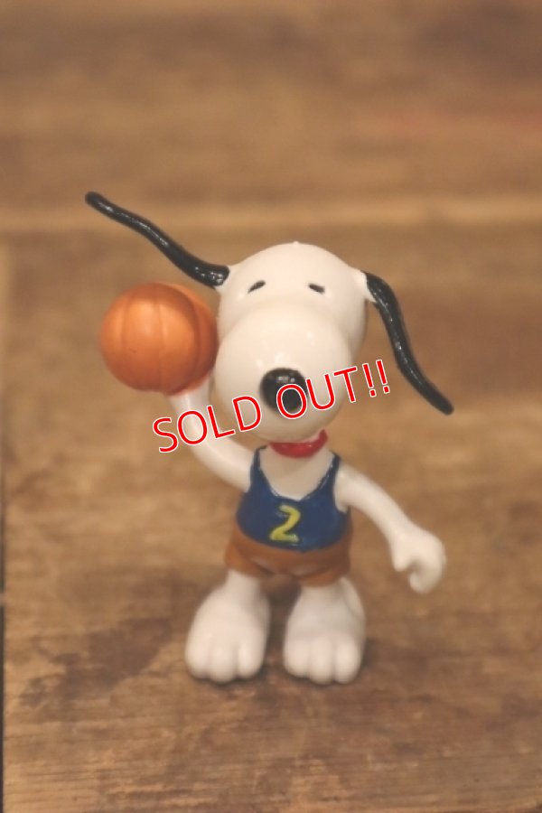 画像1: ct-240214-195 Snoopy / Schleich PVC Figure "Basketball"