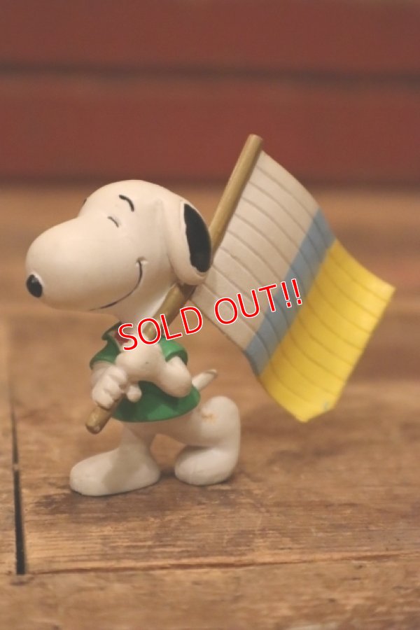 画像1: ct-240214-195 Snoopy / Comics Spain 1990's PVC Figure "Flag"