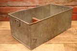 dp-240124-24 Vintage Metal Case