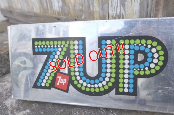 画像2: dp-240418-02 7UP / 1970's-1980's Metal Sign