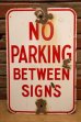画像1: dp-240508-103 NO PARKING BETWEEN SIGNS / Enamel Road Sign (1)