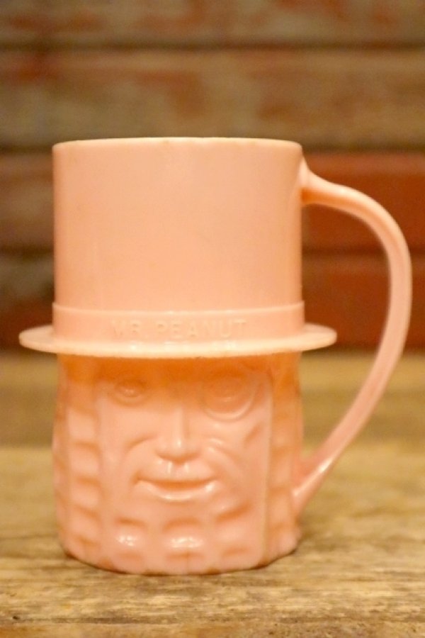画像1: ct-240214-57 PLANTERS / MR.PEANUT 1950's Plastic Mug (Pink)