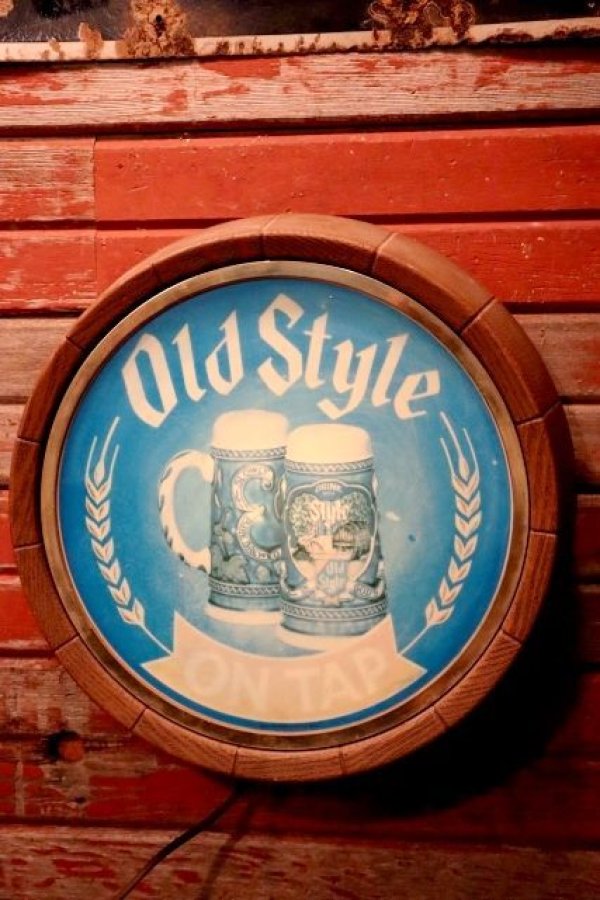 画像1: dp-231206-03 Old Style Beer / 1983 Lighted Barrel Sign