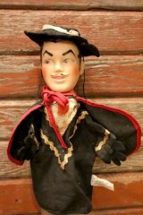 ct-240418-62 Walt Disney's The Mask of Zorro / GUND 1950's Hand Puppet