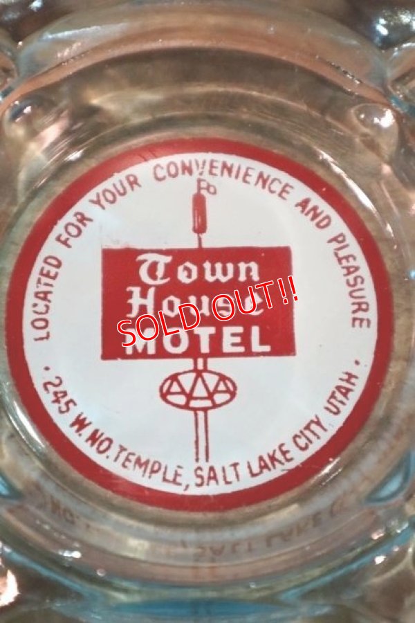 画像1: dp-240718-03 TOWN HOUSE MOTEL AAA / Vintage Ashtray