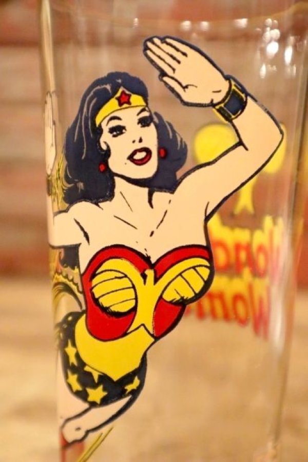 画像2: gs-240611-28 WONDER WOMAN / PEPSI 1978 Collector Series Glass