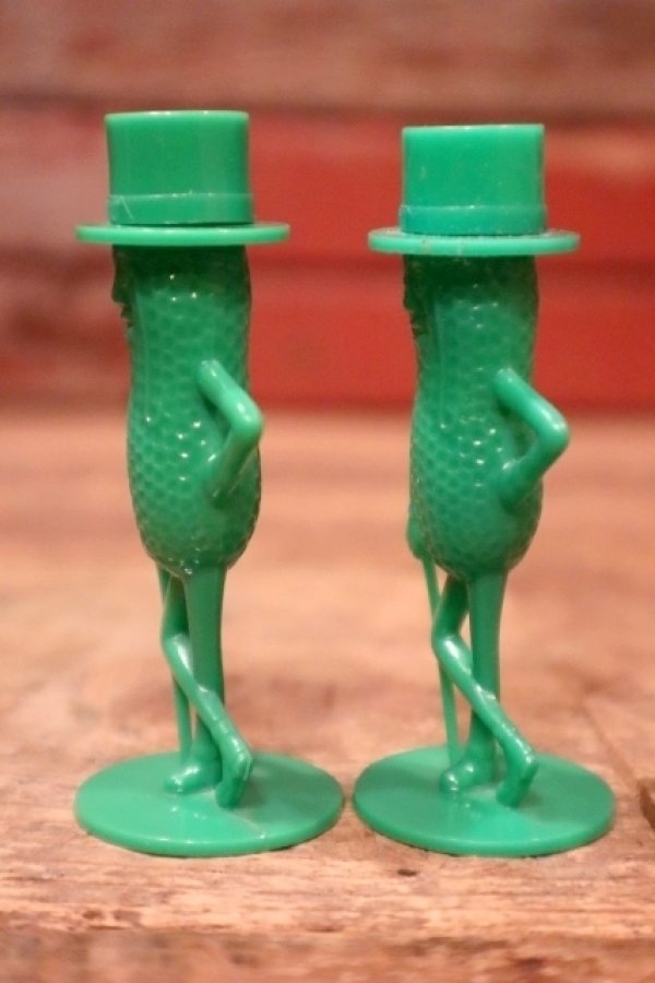 画像2: ct-240814-23 PLANTERS / MR.PEANUT 1950's Salt & Pepper Shaker (Green)