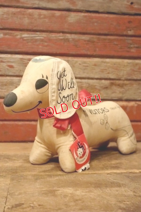 画像1: ct-230414-21 "Get Well Soon" 1950's-1960's Dachshund Message Doll