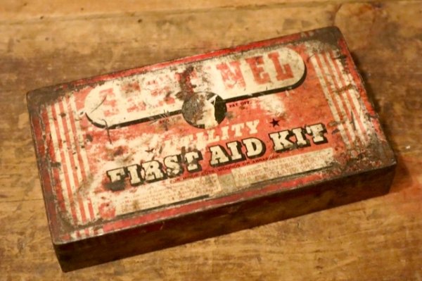 画像1: dp-231016-73 SENTINEL / 1940's UTILITY FIRST AID KIT BOX