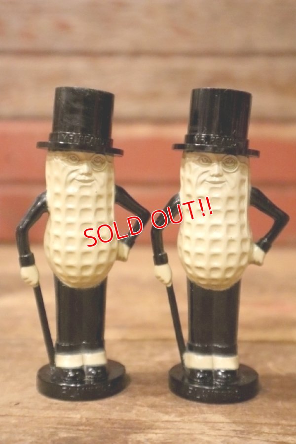 画像1: ct-240814-22 PLANTERS / MR.PEANUT 1960's Salt & Pepper Shaker