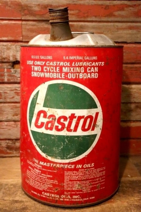 画像1: dp-240911-48 Castrol / 1970's〜 6.5 U.S. GALLONS OIL CAN