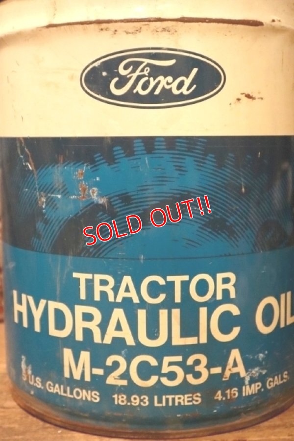 画像2: dp-240911-29 Ford TRACTOR HYDRAULICOIL / 1970's 5 U.S.GALLONS CAN