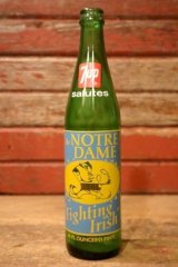 dk-052 7 Up / the NOTRE DAME Fighting Irish 1970's Bottle