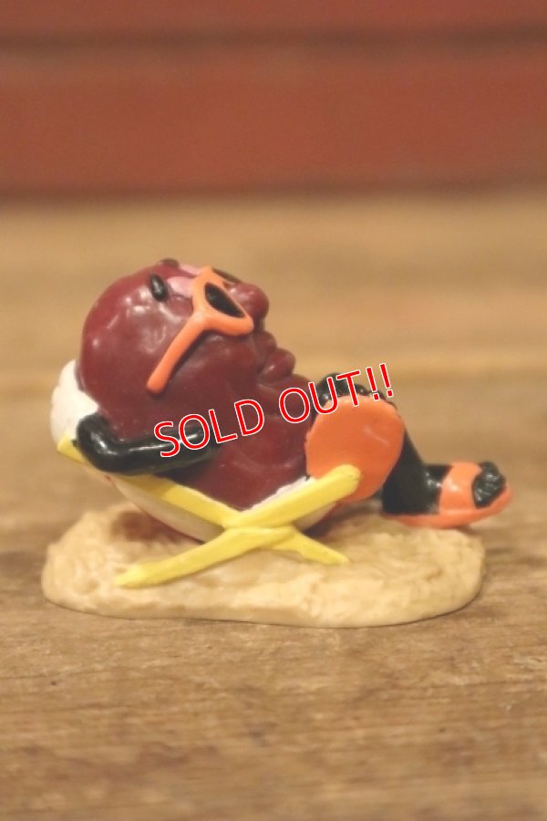 画像3: ct-241008-83 The California Raisins / 1988 PVC Figure "Boy In Beach Chair"