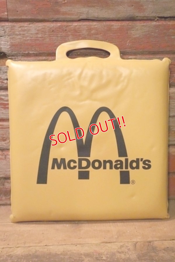 画像1: dp-241008-04 McDonald's / 1980's〜 Vinyl Cushion