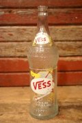 dk-068 VESS BEVERAGES / 1960's 24 FL.OZ. Bottle