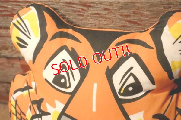 画像2: ct-241225-03 Esso / Tango Tiger 1960's Pillow Cushion