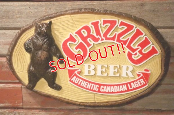 画像1: dp-241225-21 GRIZZLY BEER / 1980's〜3-D Plastic Sign