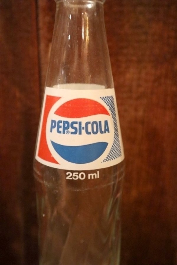 画像2: dk-080 PEPSI COLA / 1980's Singapore 250 ml Bottle