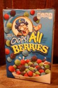 nt-250204-01 Quaker Oats / CAP'N CRUNCH'S Oops! All BERRIES 2016 Cereal Box