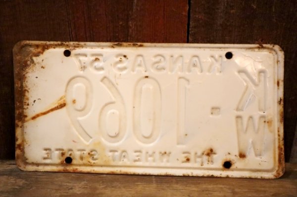 画像5: dp-250205-21 License Plate 1957 KANSAS "KW-1069"