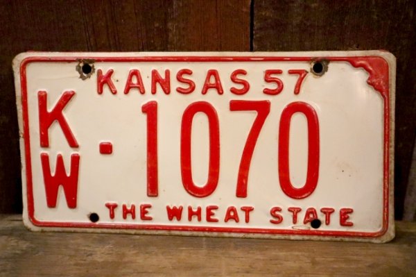 画像1: dp-250205-21 License Plate 1957 KANSAS "KW-1070"