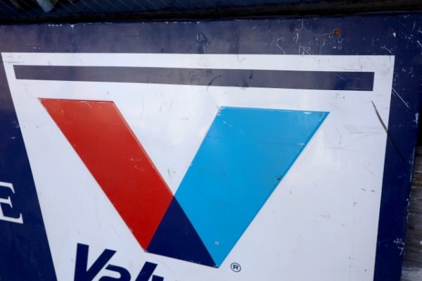 画像2: dp-250205-40 Valvoline / 1980's-1990's Large Metal Sign