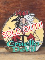 画像: pb-707-03 Countdown to the Mikkennium / Cruella de Vile Pins