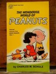 画像1: bk-1001-23 PEANUTS / 1968 Comic "THE WONDERFUL WORLD OF PEANUTS"