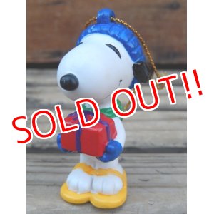 画像: ct-131122-97 Snoopy / Whitman's 90's PVC Ornament "Present"