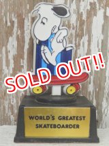 画像: ct-140510-08 Snoopy / AVIVA 70's Trophy "World's Greatest Skateborder"