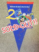 画像: ct-141007-12 Walt Disney World / Celebrate the Future Hand in Hand 2000's Pennant 