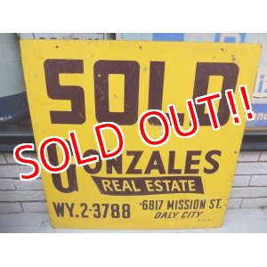 画像: dp-141201-09 Gonzales Real Estate / Vintage Wood Sign