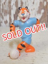 画像: ct-160409-34 Kellogg's Tony the Tiger / 90's PVC "Soccer"