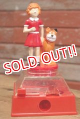 画像: ct-190501-43  Little Orphan Annie & Sandy / 1981 Gumball Bank