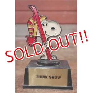 画像: ct-200201-06 Snoopy / AVIVA 1970's Trophy "Think Snow"