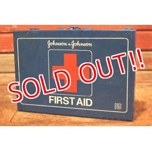 画像: dp-200301-41 Johnson & Johnson / 1970's First Aid Kit Box