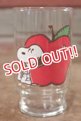 画像: gs-200901-01 Snoopy / Anchor Hocking 1970's mini Glass "Apple"