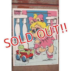 画像: ct-210101-08 Baby Miss Piggy & Kermie Doll / Playskool 1980's Wood Frame Tray Puzzle