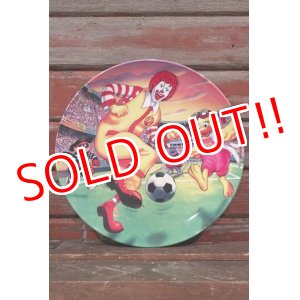 画像: ct-210401-30 McDonald's / 2002 Collectors Plate "Soccer"