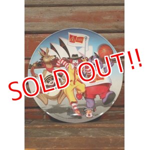 画像: ct-210401-30 McDonald's / 2000 Collectors Plate "Beach Volleyball"