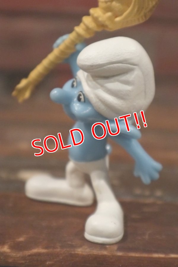 画像2: ct-210501-100 Smurf / McDonald's 2011 Meal Toy "Clumsy"