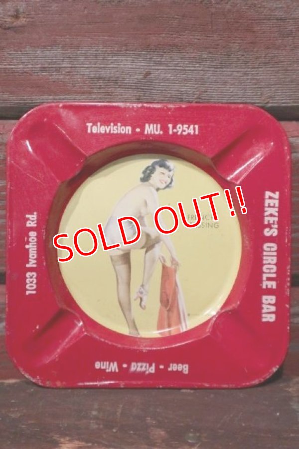 画像1: dp-210801-43 PIN-UP GIRL / Vintage Ashtray