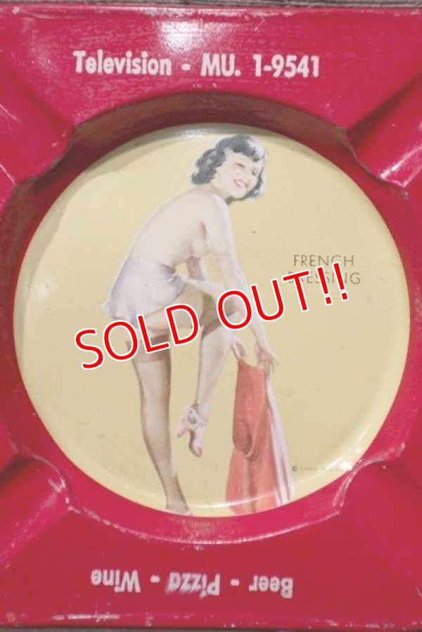 画像2: dp-210801-43 PIN-UP GIRL / Vintage Ashtray