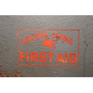 画像: dp-220301-135 SOCONY MOBIL / 1950's FIRST AID KIT BOX