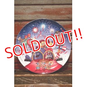 画像: ct-220301-05 McDonald's / 2002 Collectors Plate "Parade"